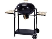 Barbecue dans le jardin